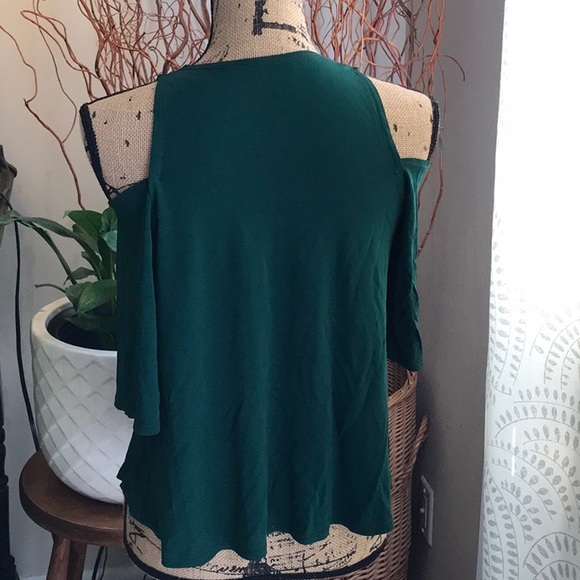 Cold Shoulder Top - Picture 3 of 3